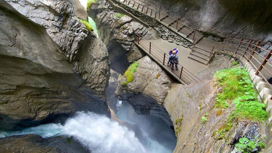 Lauterbrunnen Staubbach Beautiful Waterfall Apartment Exterior photo