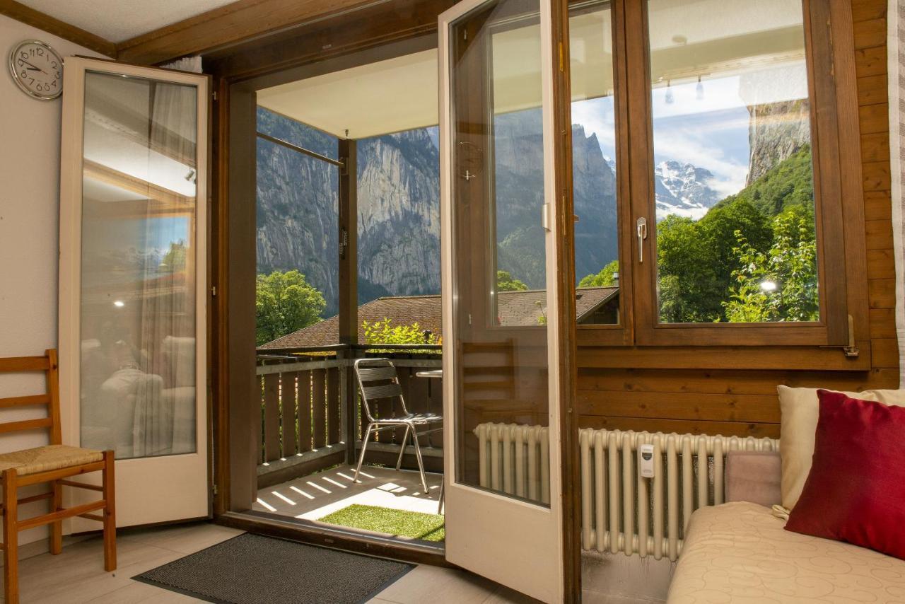 Lauterbrunnen Staubbach Beautiful Waterfall Apartment Exterior photo