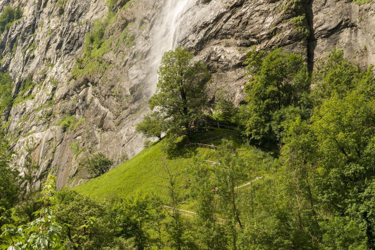 Lauterbrunnen Staubbach Beautiful Waterfall Apartment Exterior photo