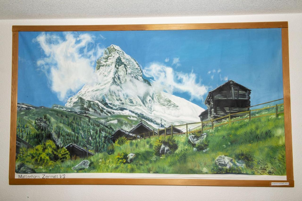 Lauterbrunnen Staubbach Beautiful Waterfall Apartment Exterior photo