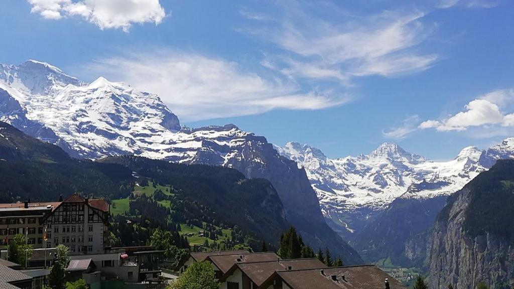 Lauterbrunnen Staubbach Beautiful Waterfall Apartment Exterior photo